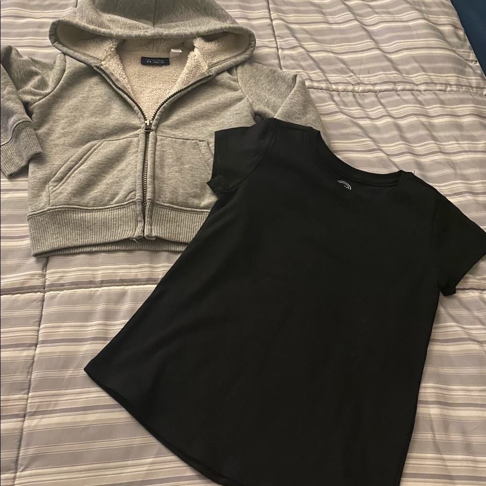 Brand new boys hoodie and T-shirt brand new from children’s place 🥰